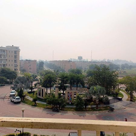 Hotel Omaxe Govind Dham Vrindāvan Exterior foto